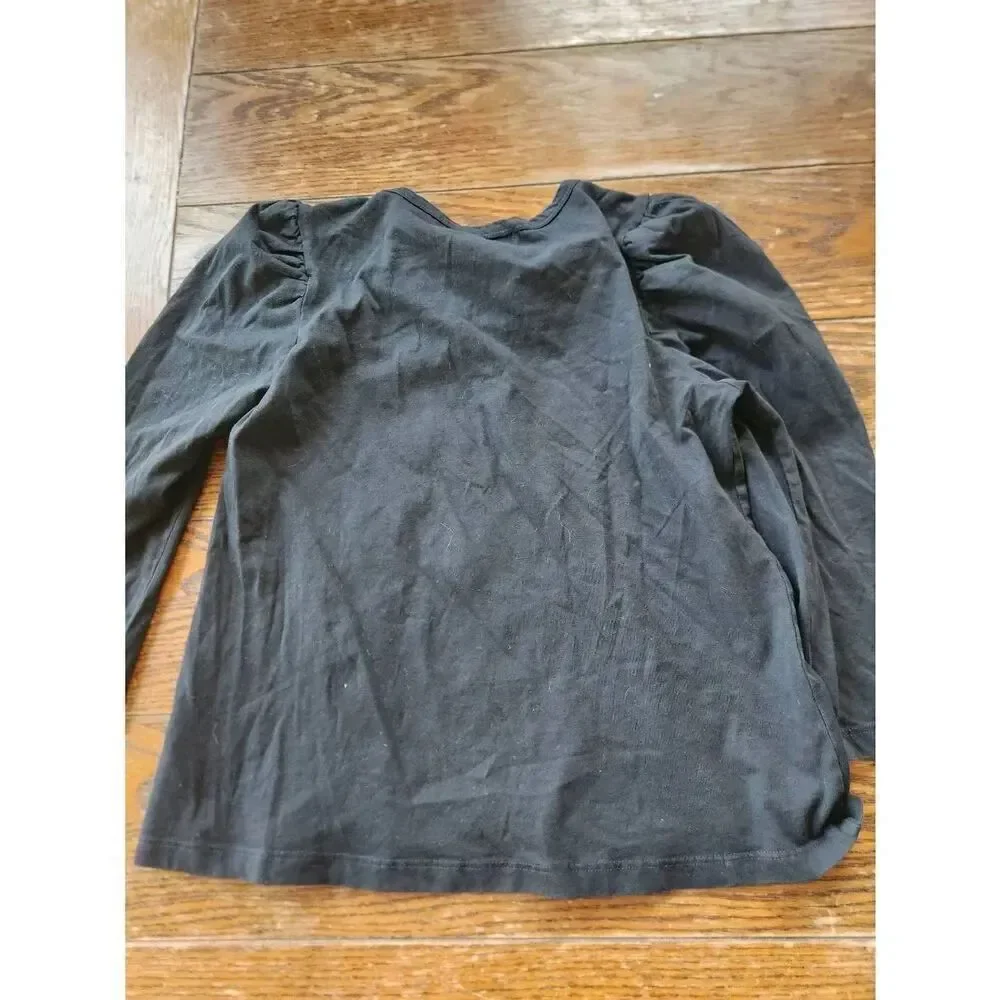 Pomander Place by Tuckernuck Black Vesty Crewneck Size Small
